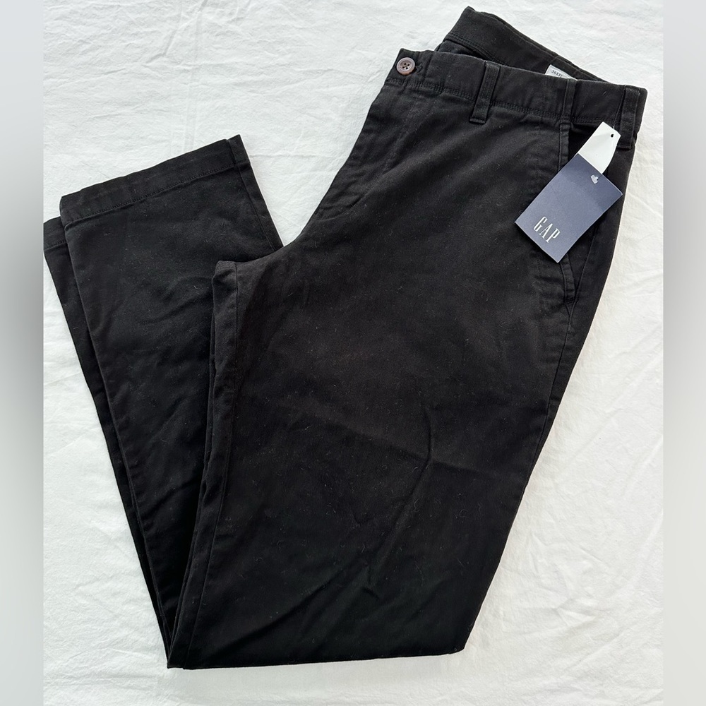Men’s Black Flat Front Chinos by Gap 36x32 Slim Fit NWT